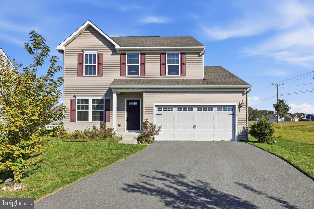 30647 Nautical Ct - Photo 2 of 50