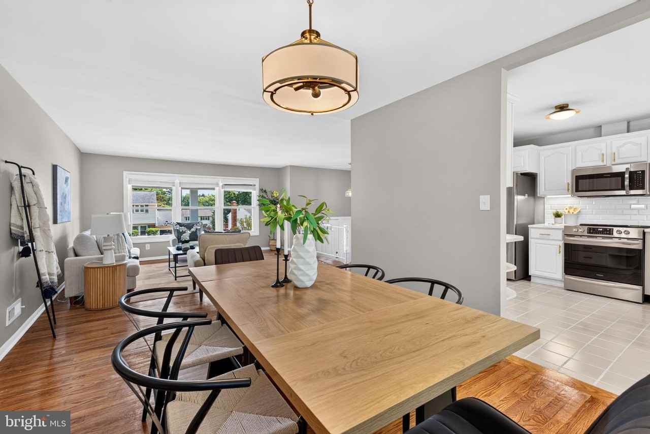 2112 Folkstone Rd - Photo 6 of 25