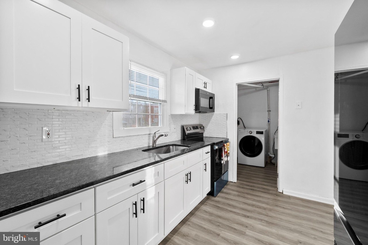 2409 Bloomsdale Rd - Photo 4 of 20