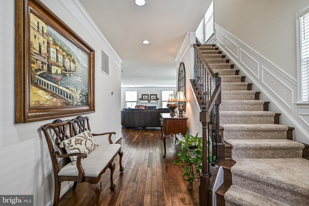 22831 Trailing Rose Ct - Photo 4 of 50