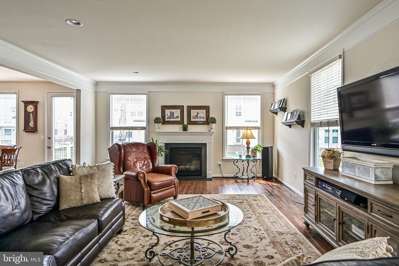 22831 Trailing Rose Ct - Photo 6 of 50
