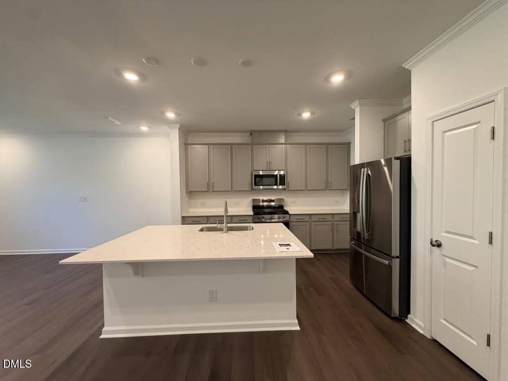 202 Deercroft Dr - Photo 6 of 34
