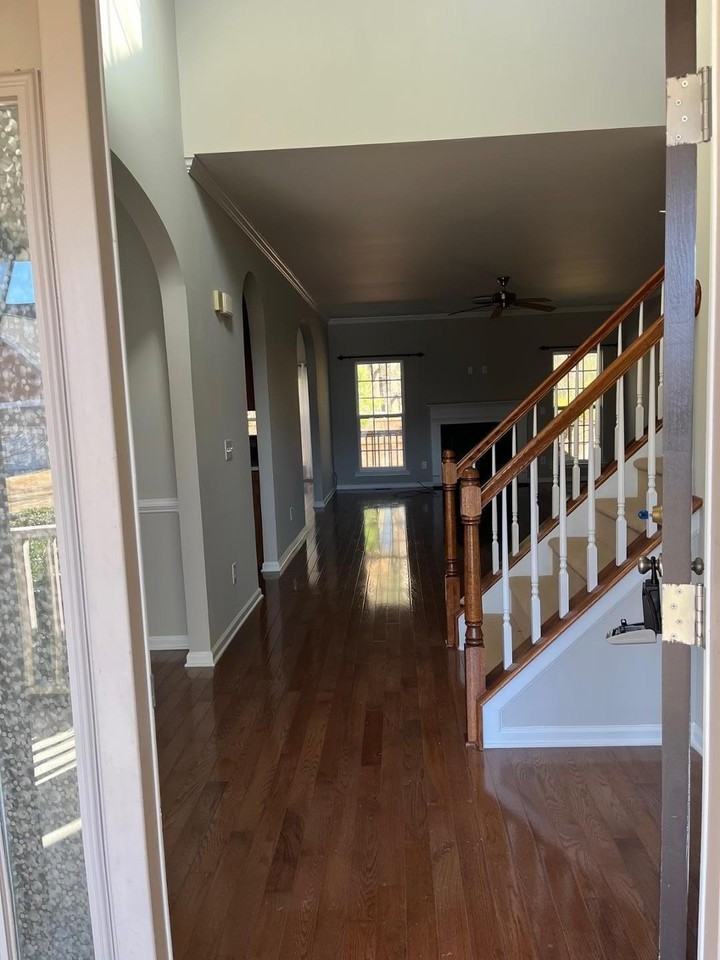 225 Mabley Pl - Photo 5 of 39