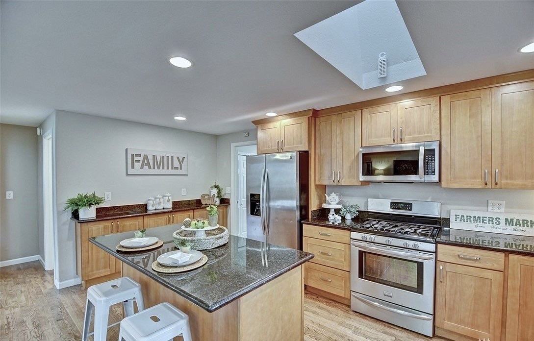 13245 Southeast May Creek Park Drive - Photo 3 of 15