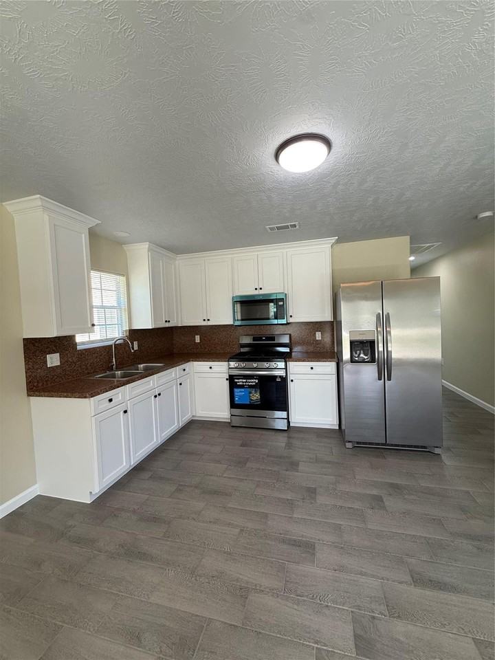 310 Misty Day Ln - Photo 5 of 19