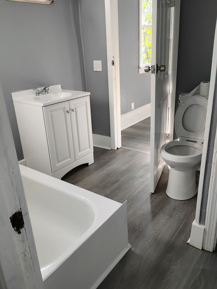 1377 East 66th Street - Photo 6 of 8