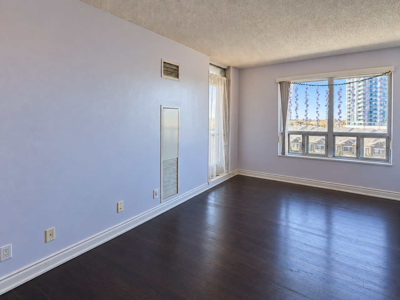 51 Saddlecreek Dr - Photo 2 of 10
