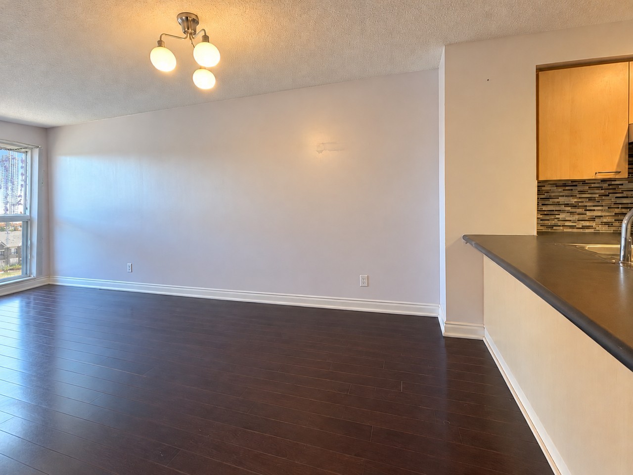 51 Saddlecreek Dr - Photo 3 of 10