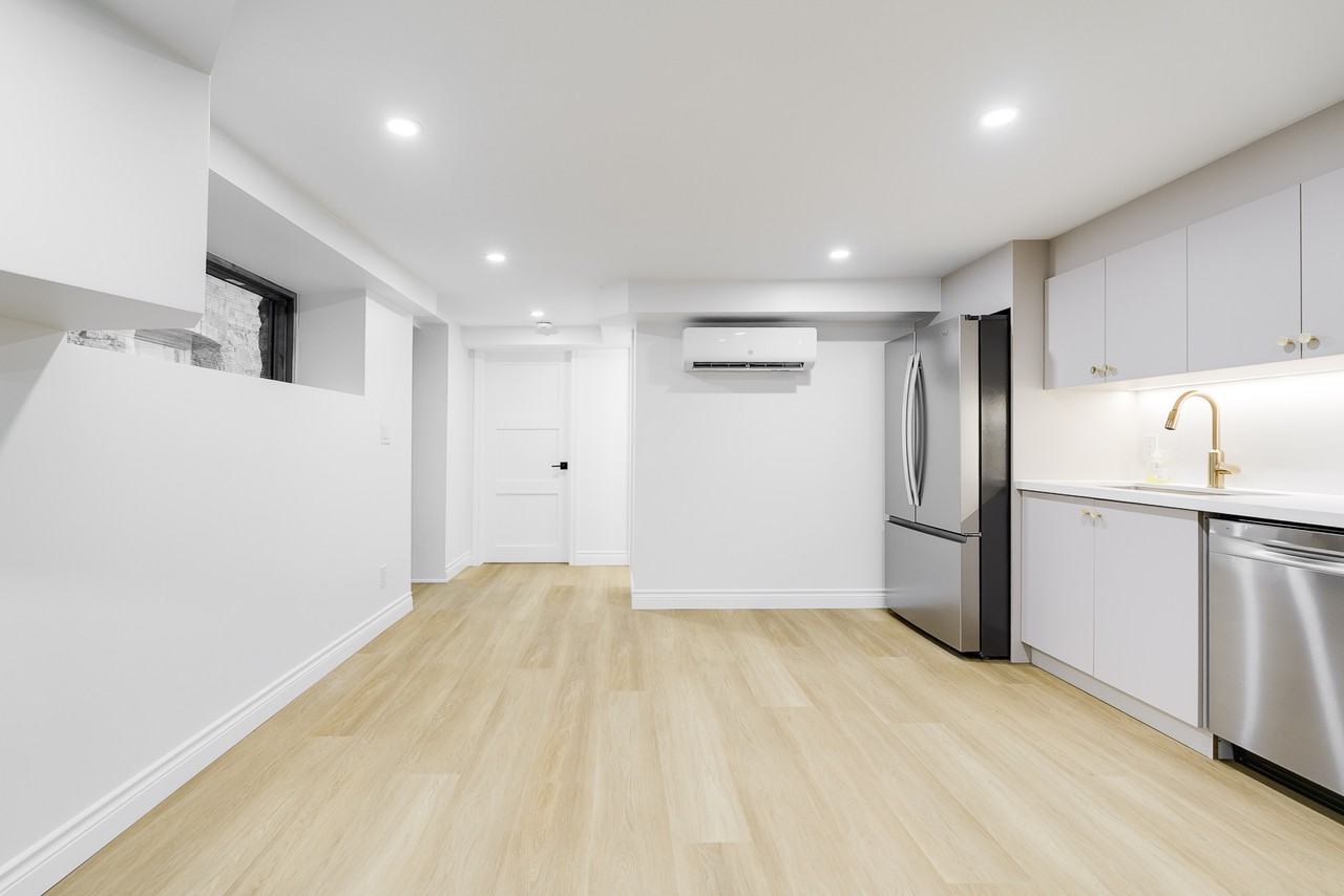 54 Vaughan Road - Photo 3 of 19