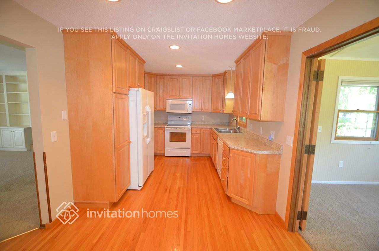 13209 Humboldt Ave S - Photo 2 of 6