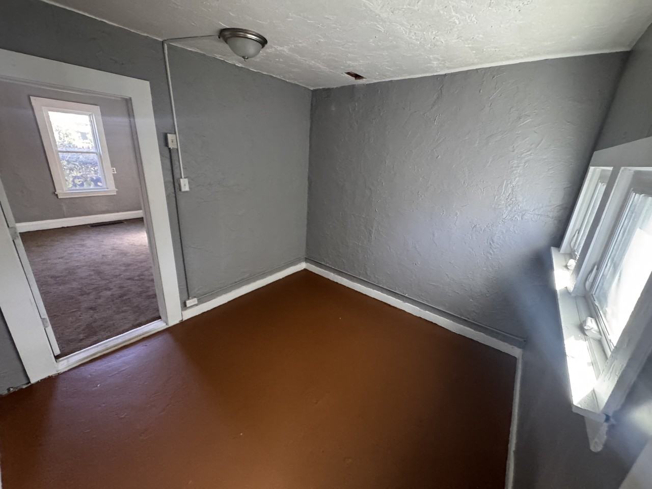 10810 Shale Avenue - Photo 6 of 8