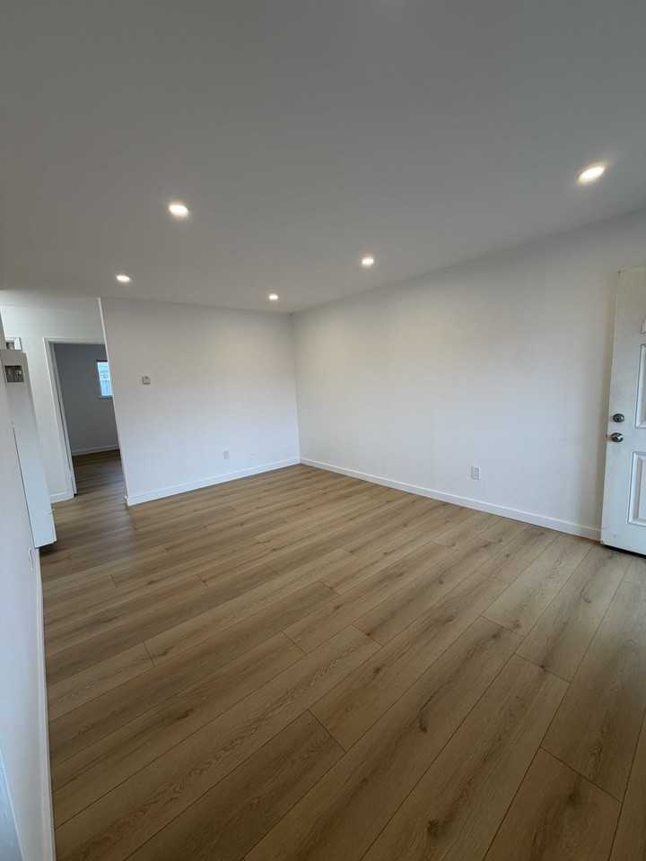 43 Montecito Ave #3 - Photo 3 of 9
