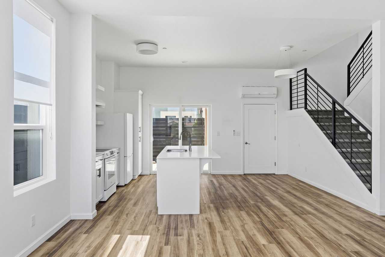 MOVE-IN NOW & RECEIVE NOVEMBER RENT FOR FREE! - Photo 5 of 50