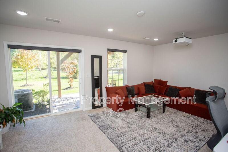 6 Palermo Ln - Photo 3 of 43