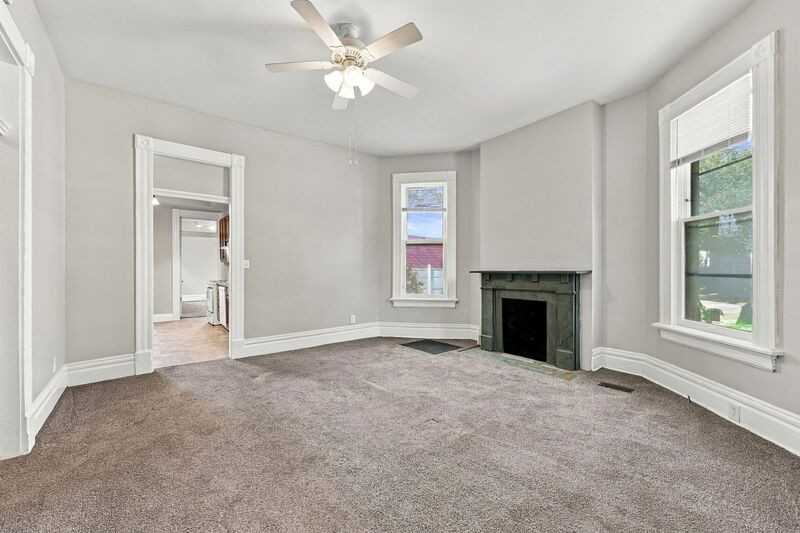 1359 Hunter Ave - Photo 3 of 12