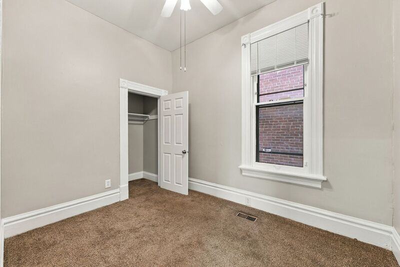 1359 Hunter Ave - Photo 6 of 12