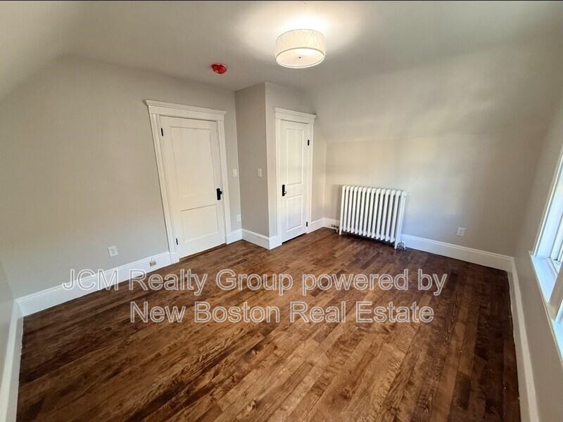 648 South St - Photo 7 of 8