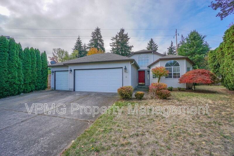 15807 Ne 40th St - Photo 2 of 36