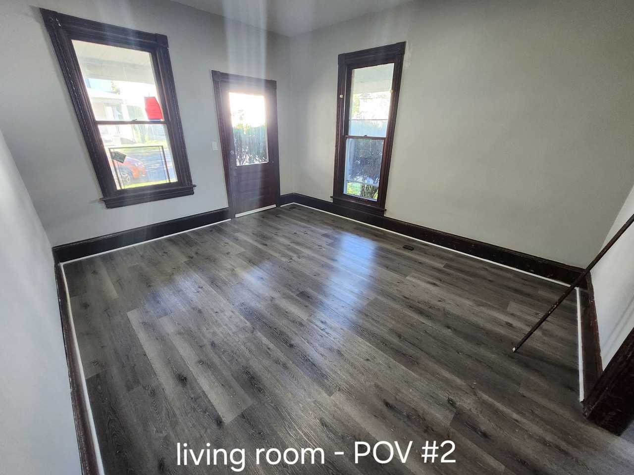 500-502 W Pennsylvania Ave - Photo 2 of 18