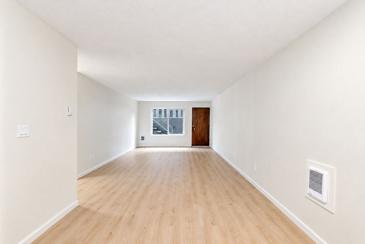 Great location in Ballard - Photo 3 of 29