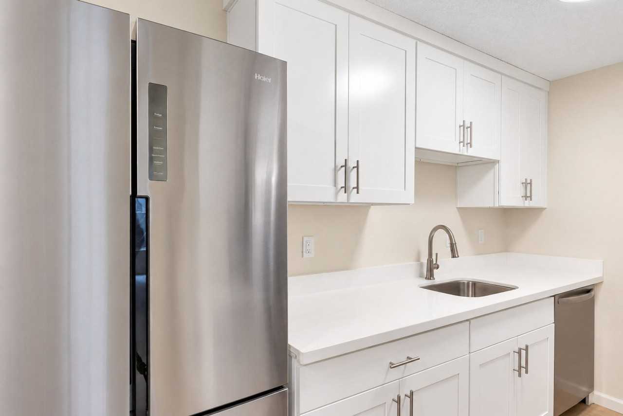 Great location in Ballard - Photo 4 of 29