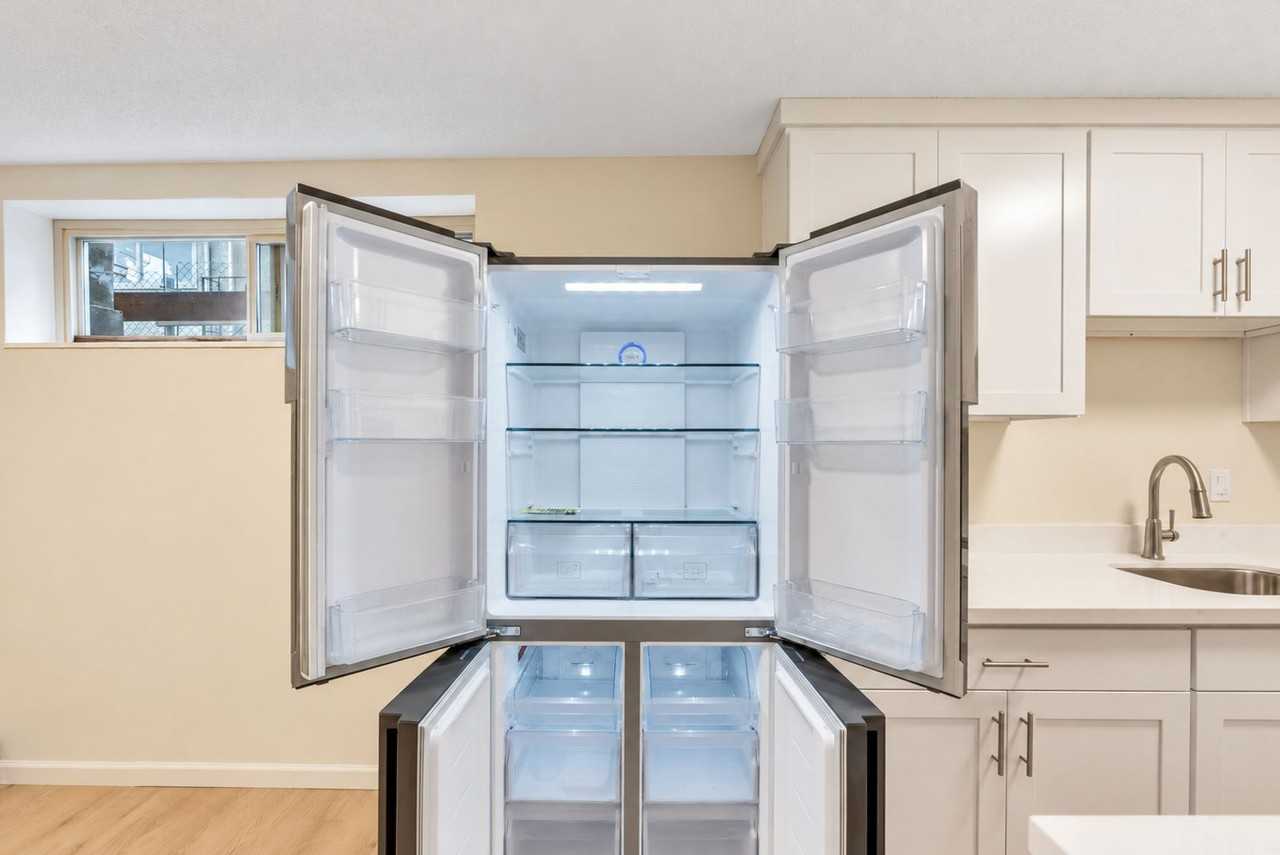 Great location in Ballard - Photo 7 of 29