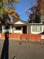 featured image of 454 Rogue River Hwy
