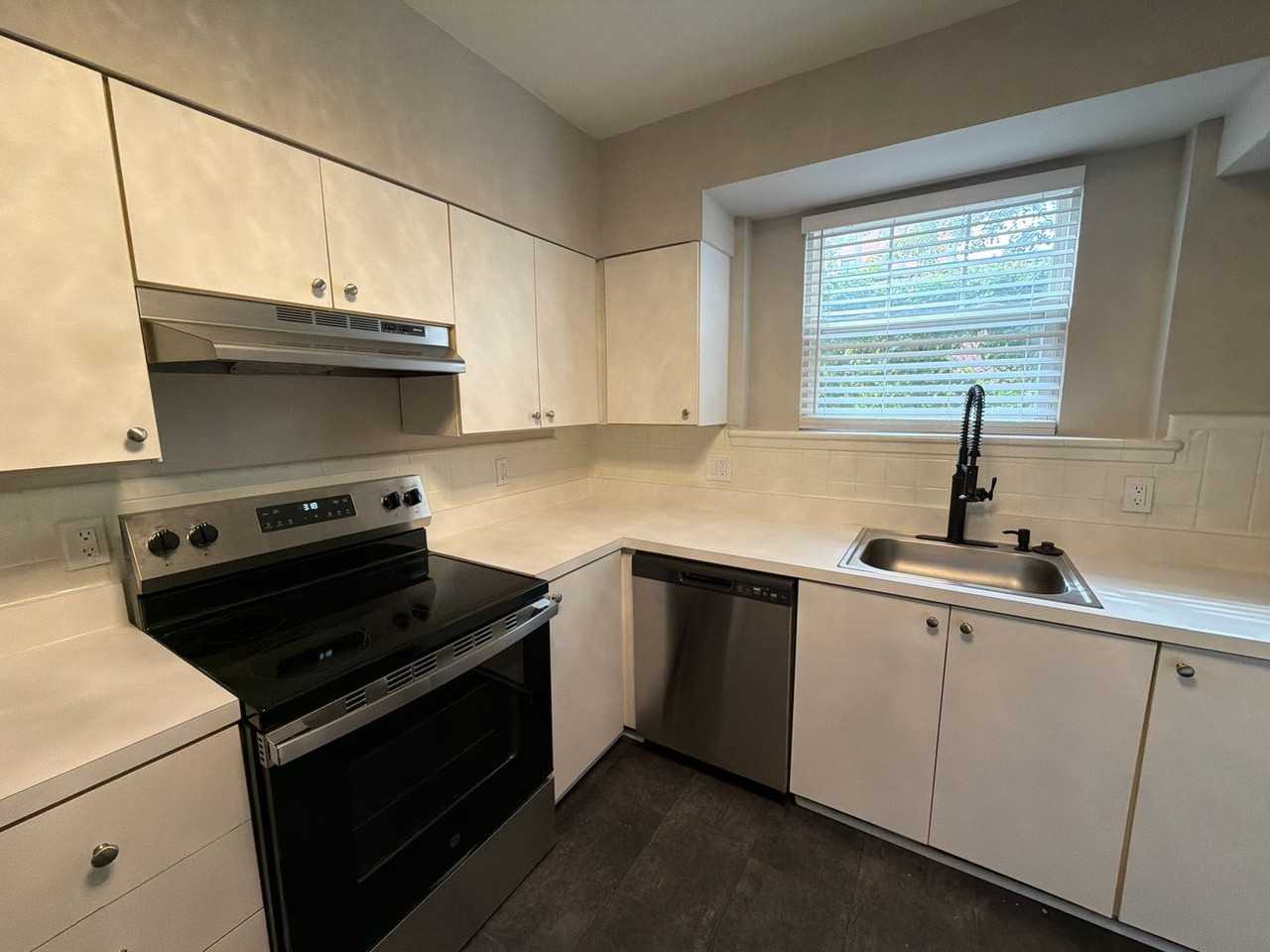 Westwood Drive - Photo 6 of 36