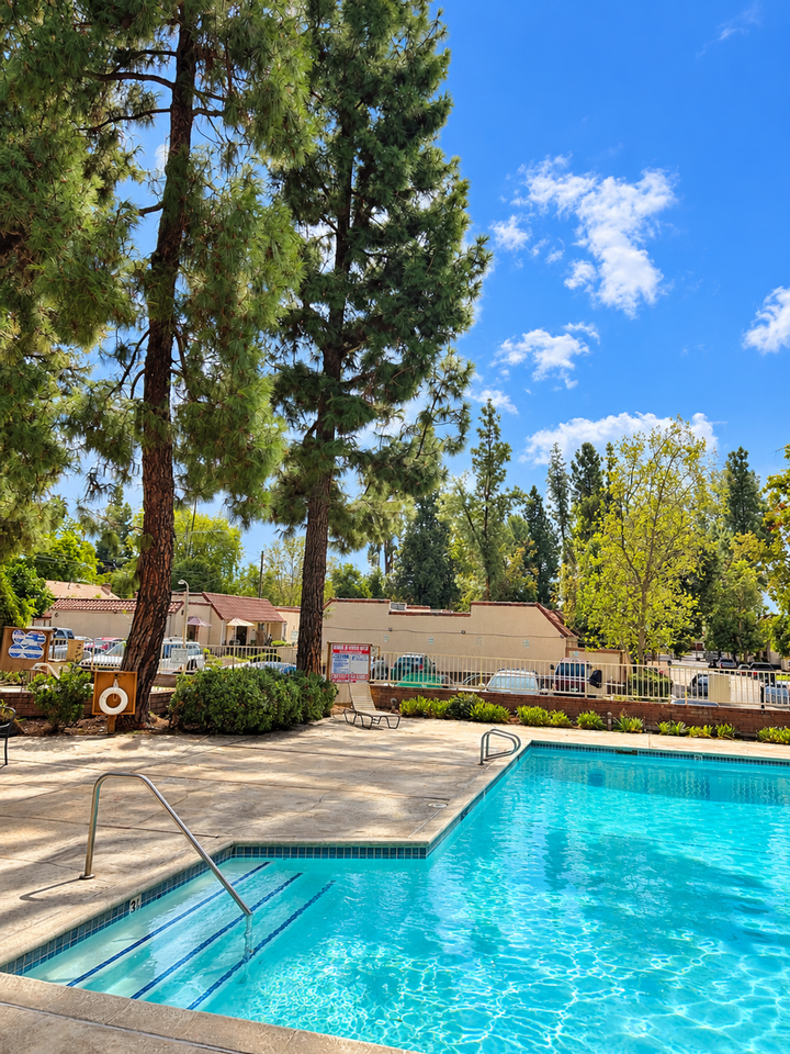 Quail Creek Apts - Riverside - Photo 3 of 8