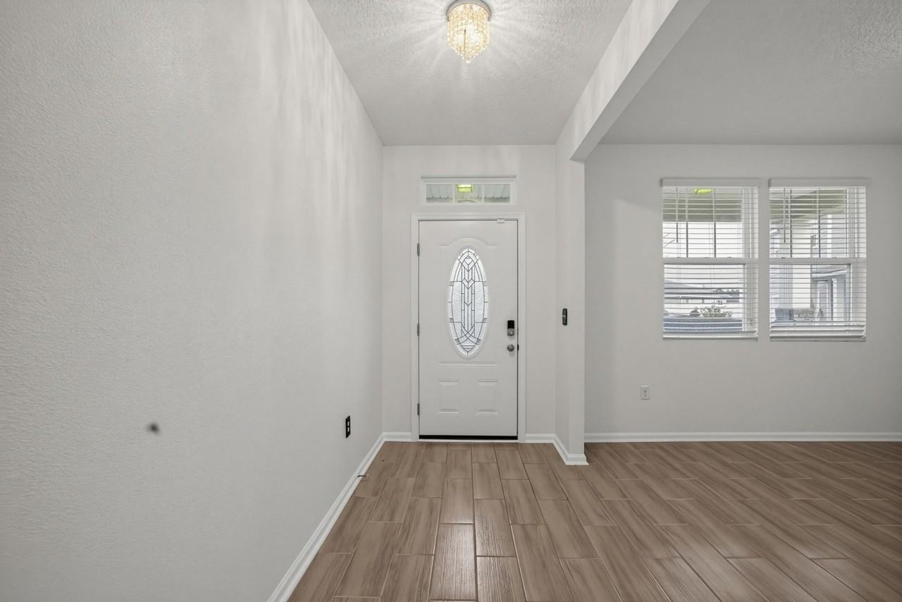 3512 Guppy Ct - Photo 3 of 38