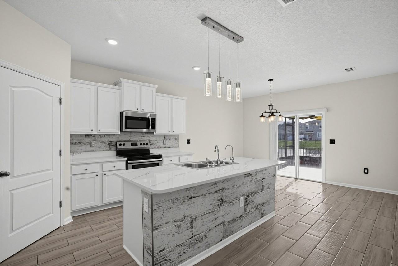 3512 Guppy Ct - Photo 5 of 38