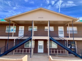 featured image of 3525 Sheridan St