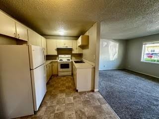 626 East 16th Alley - Photo 4 of 10
