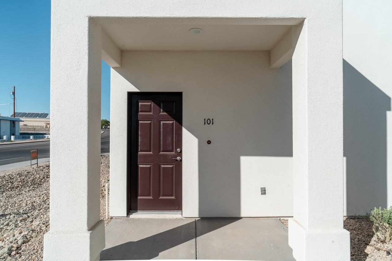 2878 Jamaica Boulevard S. - Photo 7 of 9