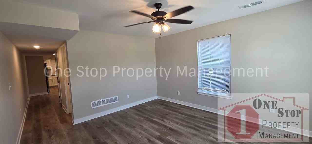 124 Sw 8th St - Photo 2 of 19