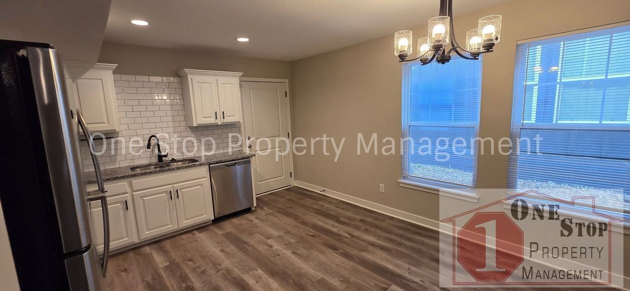 124 Sw 8th St - Photo 5 of 19