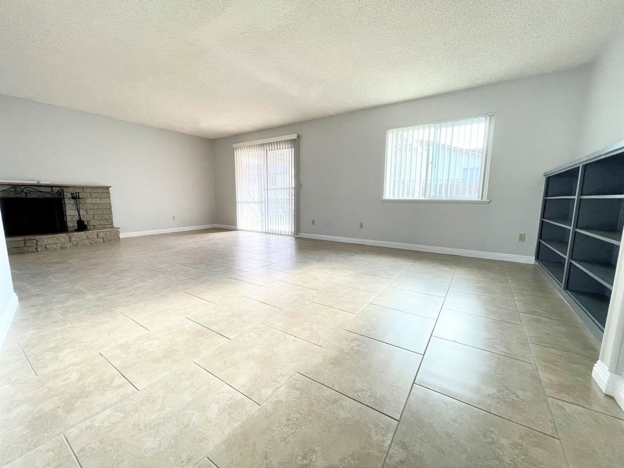 321 Redondo Dr - Photo 6 of 14