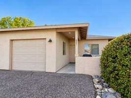 featured image of 880 E Ash Dr