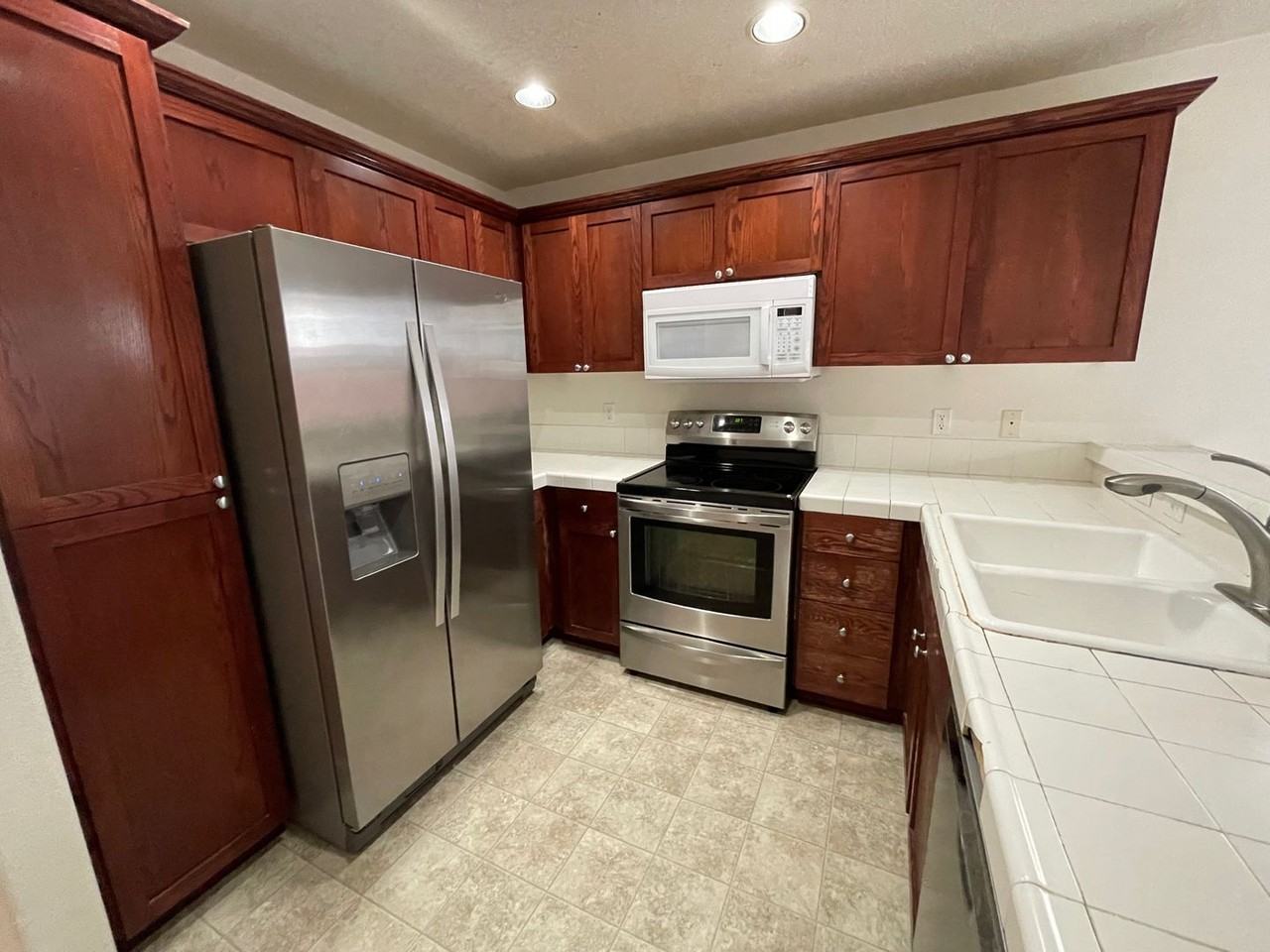 6474 Nw Connery Ter - Photo 3 of 14