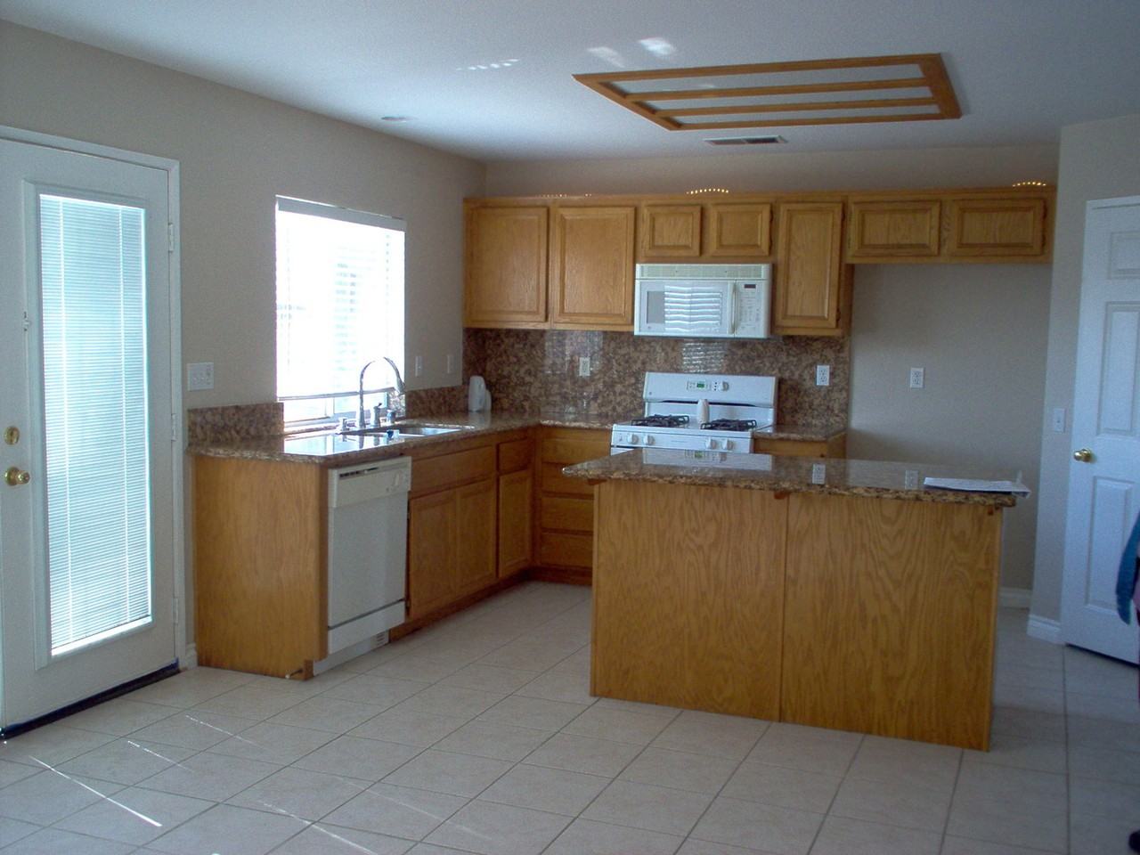 3407 Redport Dr - Photo 4 of 10