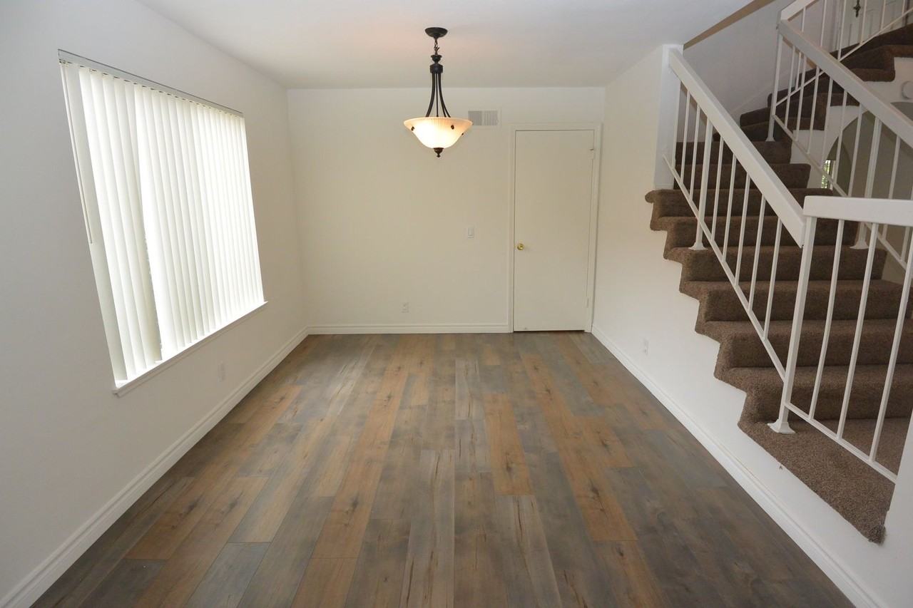 3411 Pecan St - Photo 6 of 30