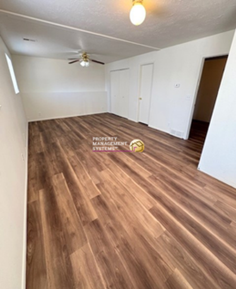 6021 S Milstead Ln - Photo 7 of 27
