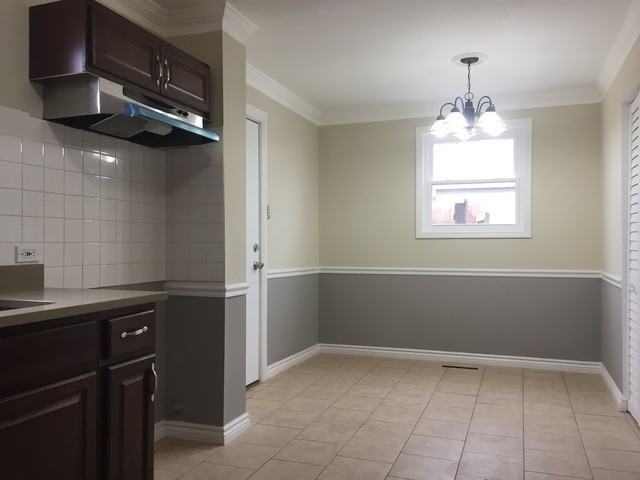8028 S Kenton Ave - Photo 3 of 8