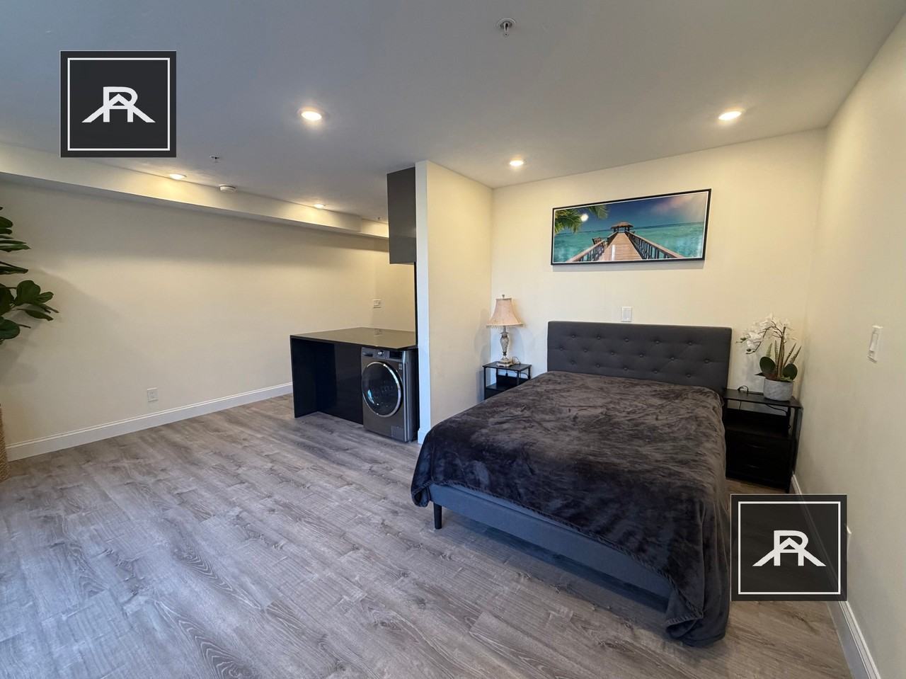 1018 Commonwealth Ave #201 - Photo 2 of 9
