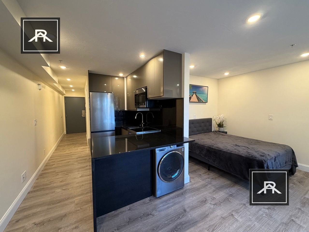 1018 Commonwealth Ave #201 - Photo 6 of 9
