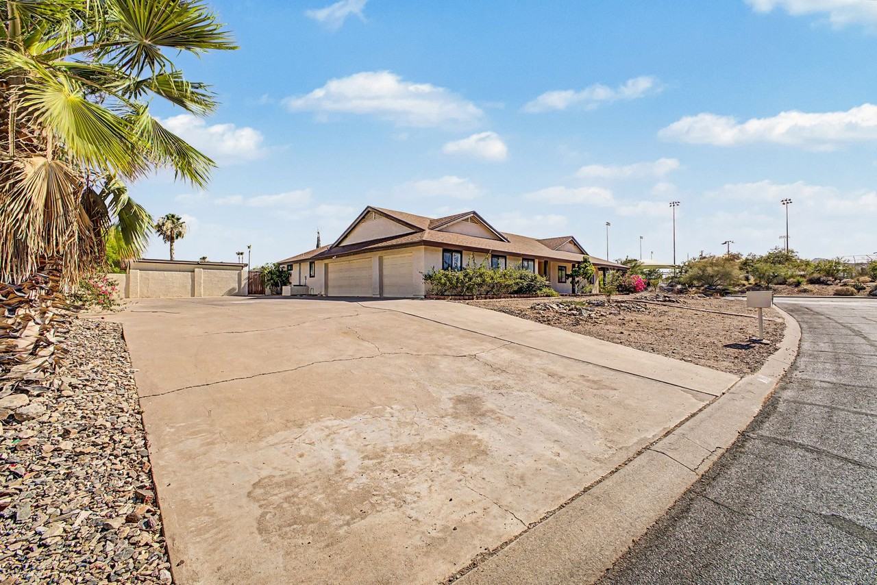 17305 E San Marcus Dr - Photo 3 of 43