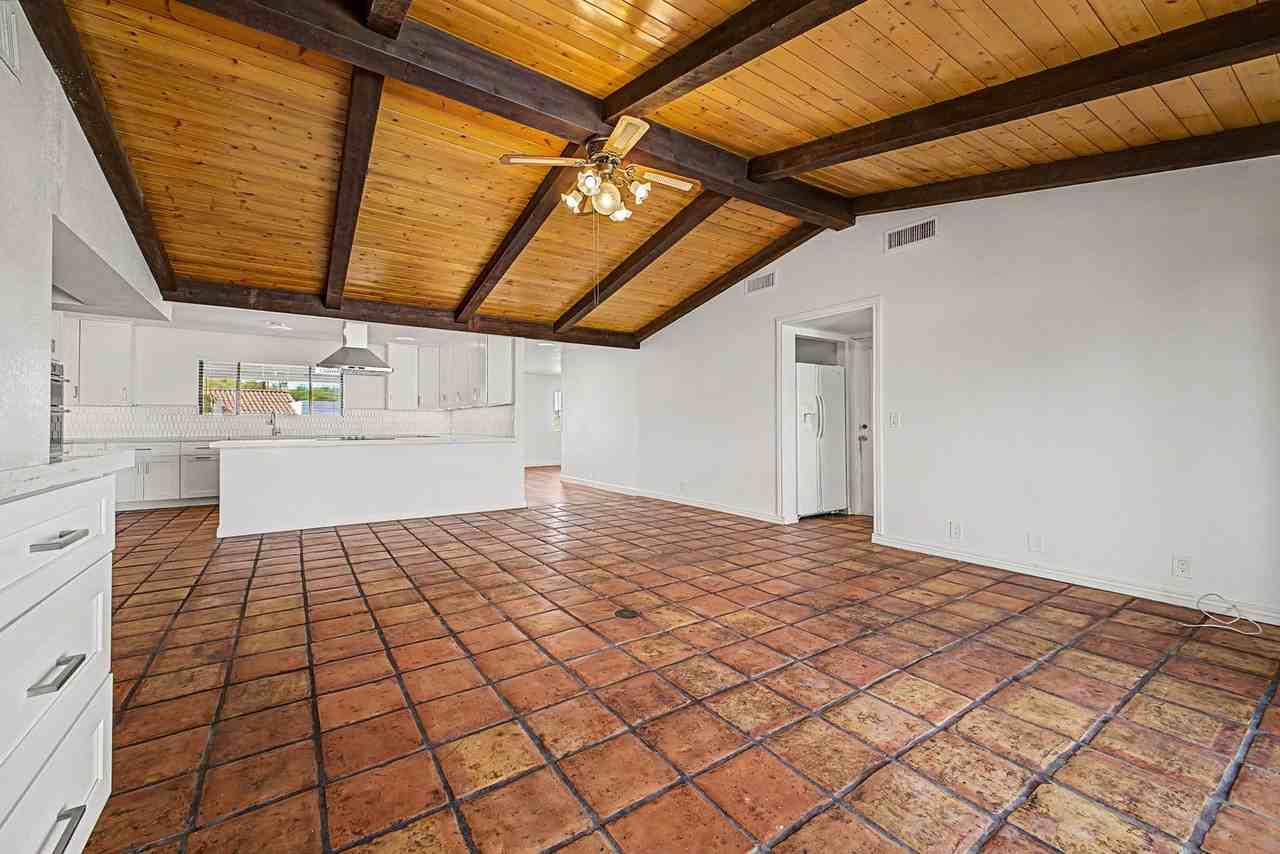 17305 E San Marcus Dr - Photo 7 of 43