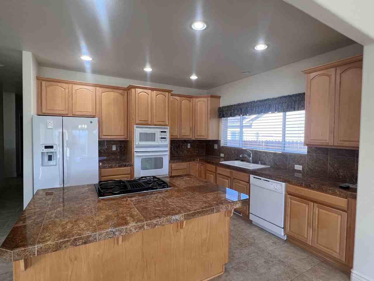 2932 La Cresta Cir - Photo 5 of 26