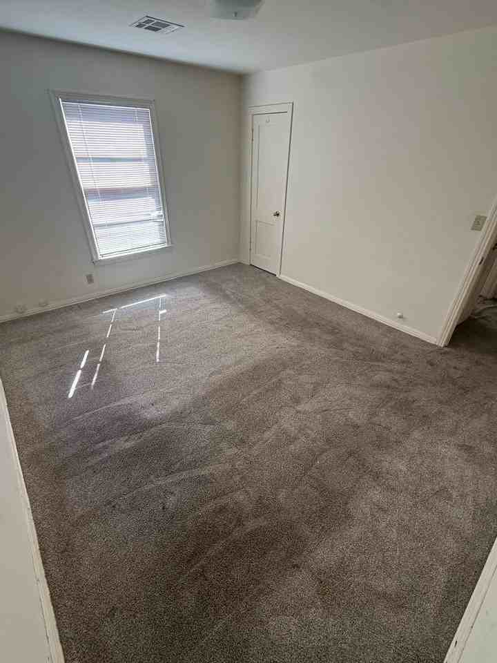 5180 Chambers St - Photo 5 of 8