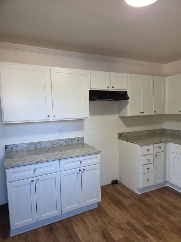 1622 Hillside Ave - Photo 5 of 18